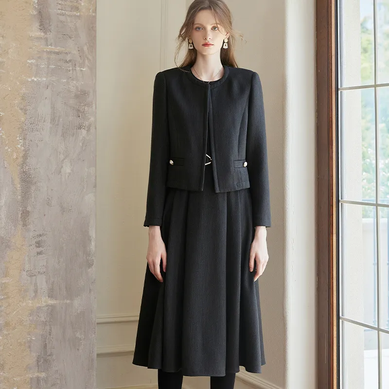 ROEYSHOUSE Cropped Coats Women's Black-3