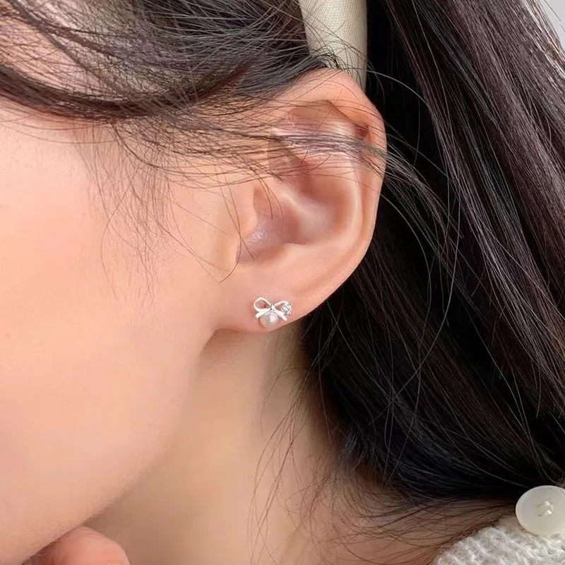 ZHOUBAIFU Pearl Stud Earrings Unisex-3