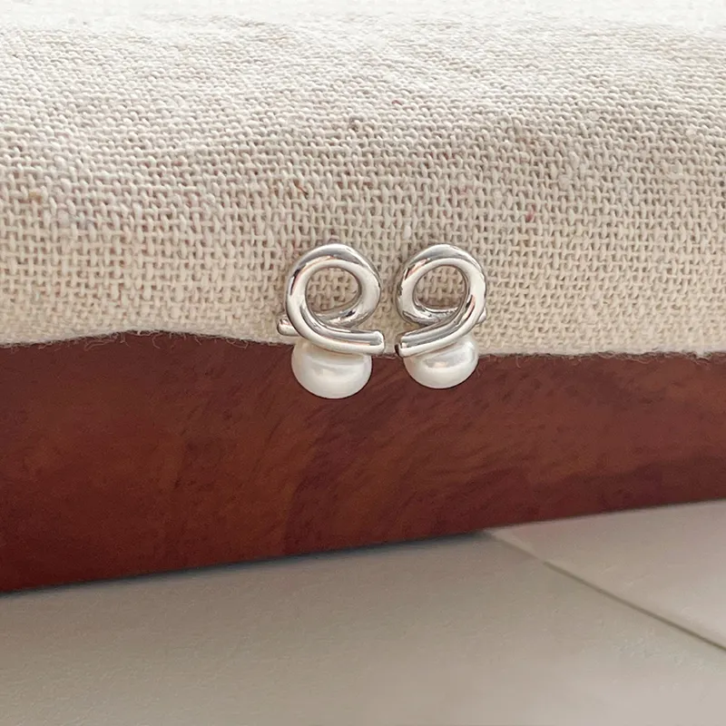 ZHOUBAIFU Pearl Stud Earrings Unisex-3