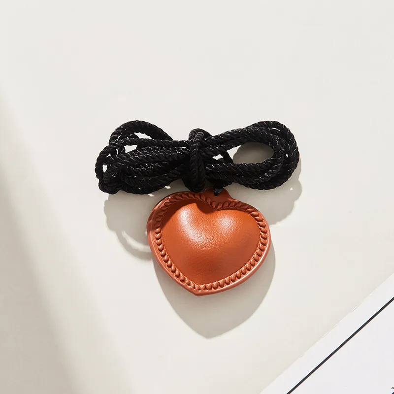 LILY&LOTTY Leather Necklaces Women's-5
