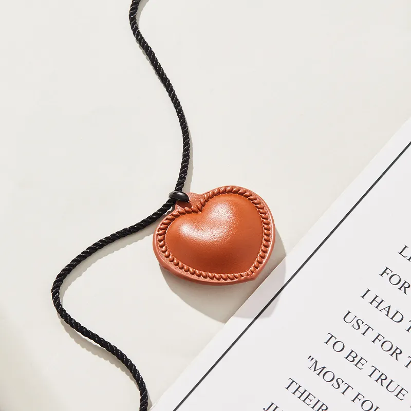 LILY&LOTTY Leather Necklaces Women's-4