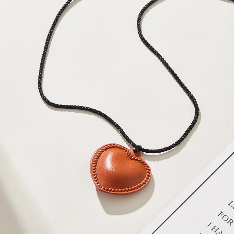 LILY&LOTTY Leather Necklaces Women's-3