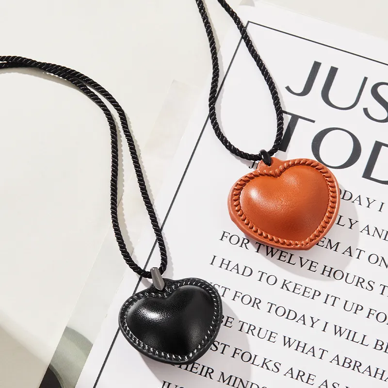 LILY&LOTTY Leather Necklaces Women's-13
