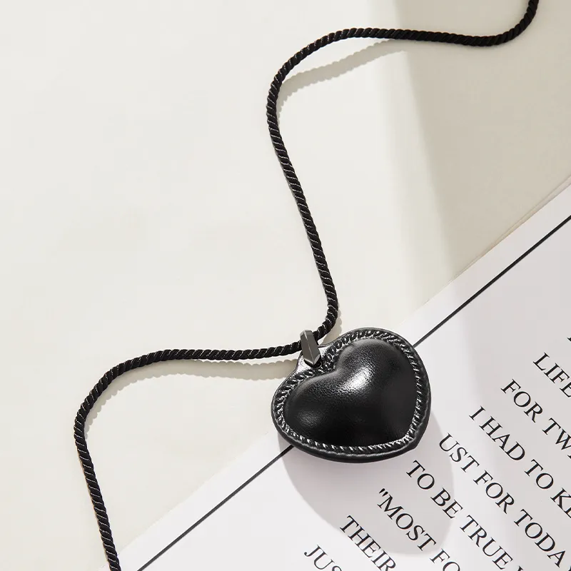 LILY&LOTTY Leather Necklaces Women's-12