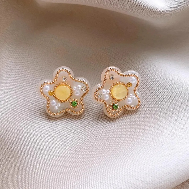 Drejew Resin Faux Pearl Stud Earrings Women's-1