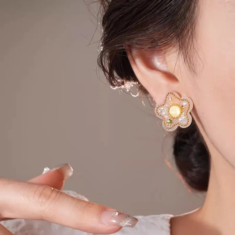 Drejew Resin Faux Pearl Stud Earrings Women's-3