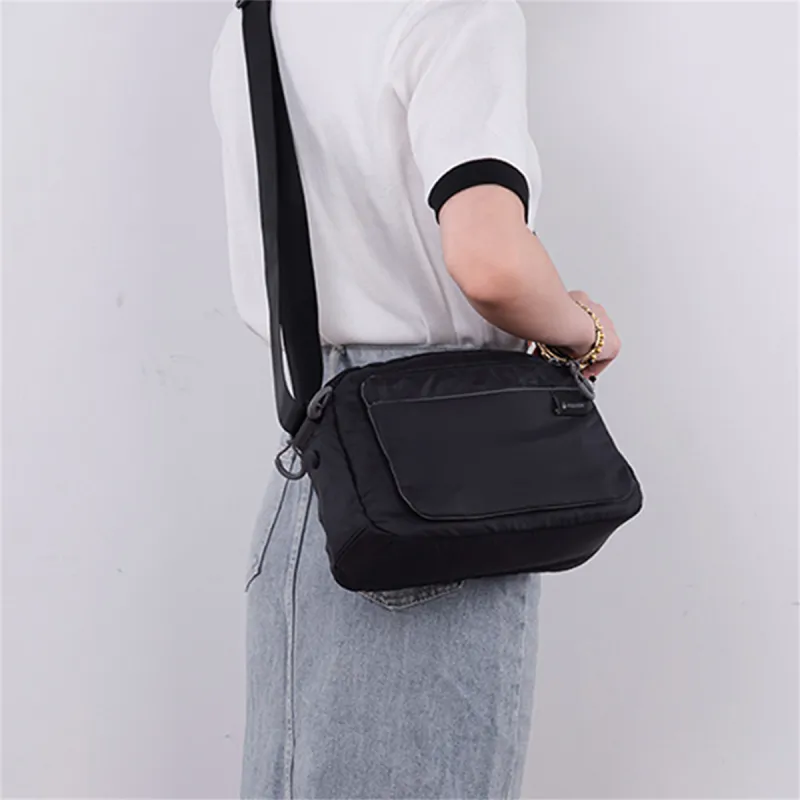 FOUVOR Oxford Shoulder Bag Crossbody Bag Regular Women's Chestnut Red/Black/Green/Gray-9