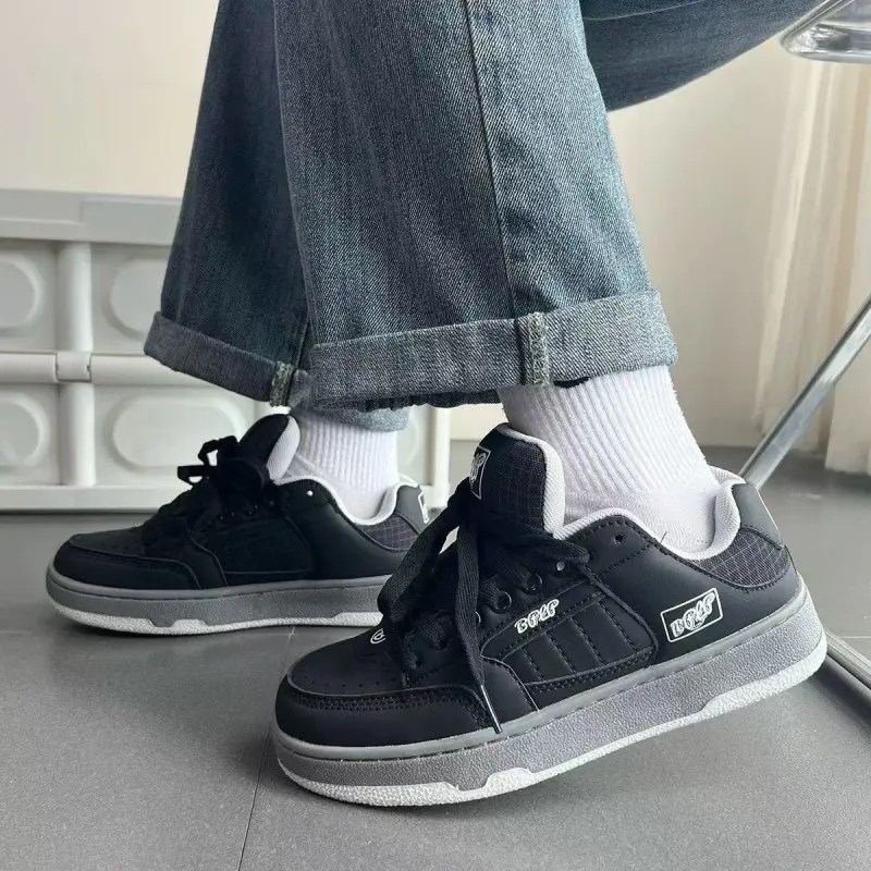 JimiXiong Skateboard Shoes Women's-1