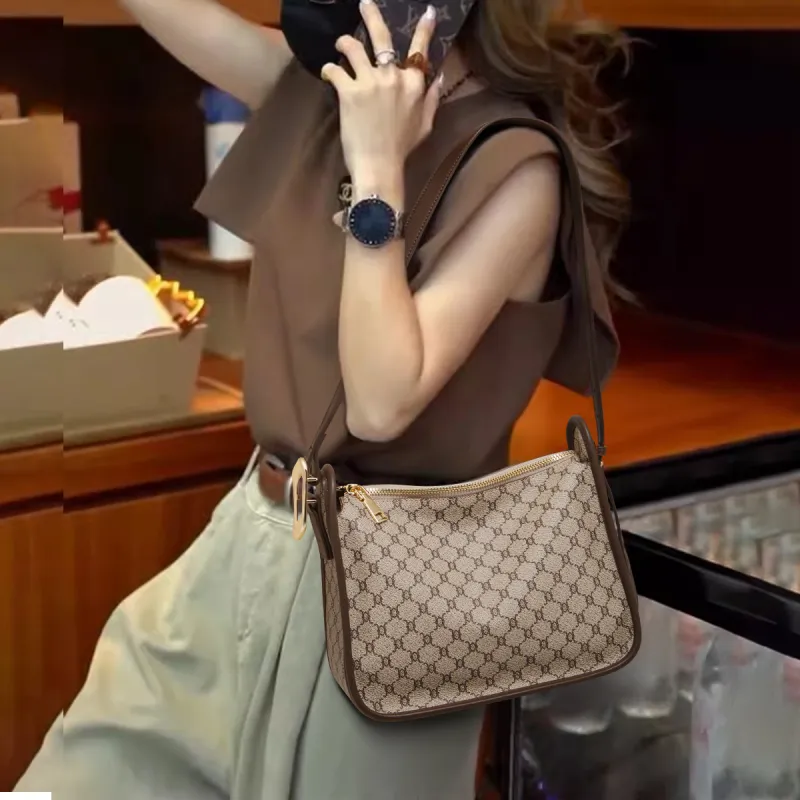Marino Orlandi Synthetic Leather Small Square Bag, Dumpling Bag, Shoulder Bag, Crossbody Bag Medium Large Women's Khaki-6