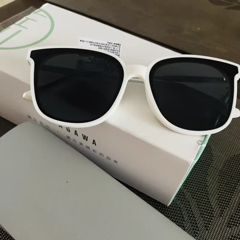 Sagawa Square Sunglasses Unisex-8