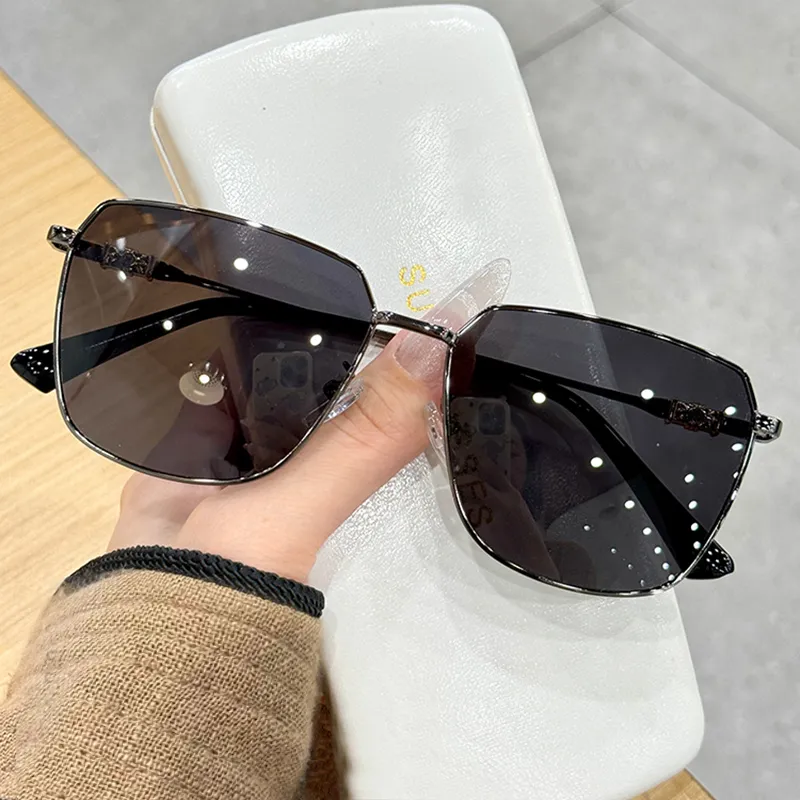 VINEY Metal Irregular Shape Sunglasses Women's-3