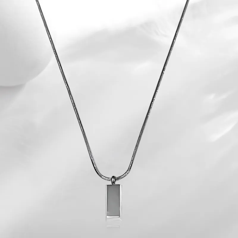 GUDS GAVE Alloy Necklaces Unisex-1