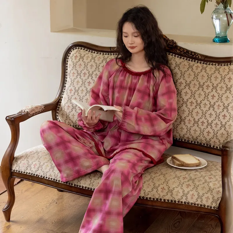 ZumashL Pajama Gift Box Women's Red Plaid-1