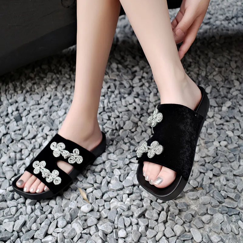 Hongyanglin Slip Resistant Slide Slippers Women's-1