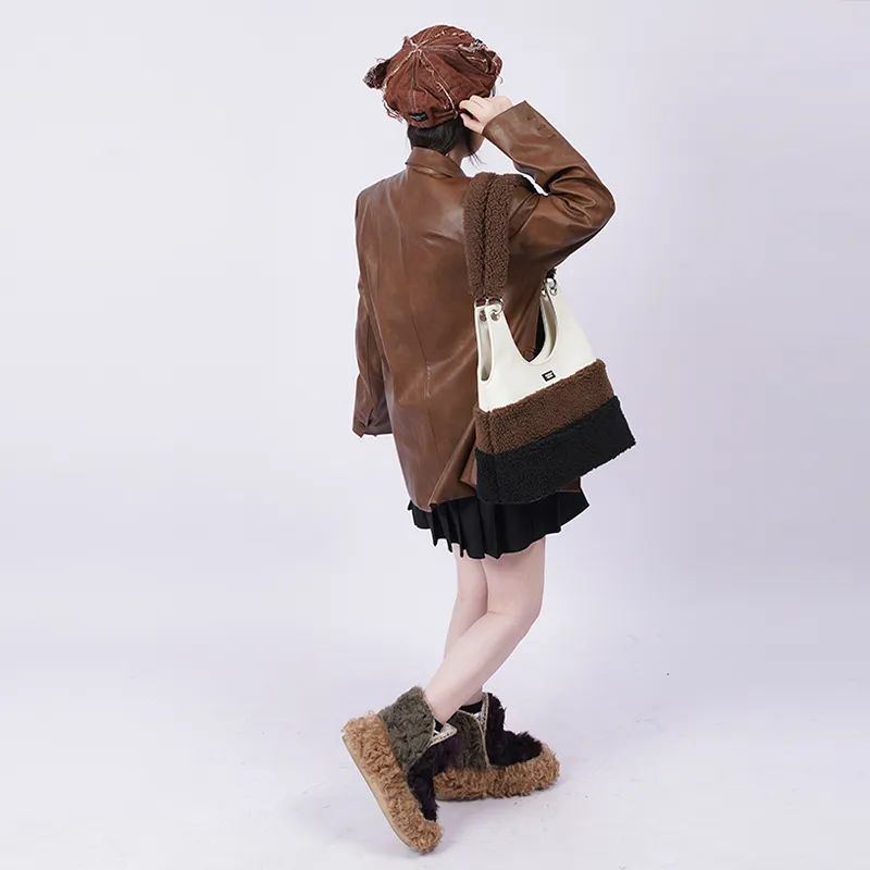 REBIRTH Lambswool Versatile Tote Bag Women's-6