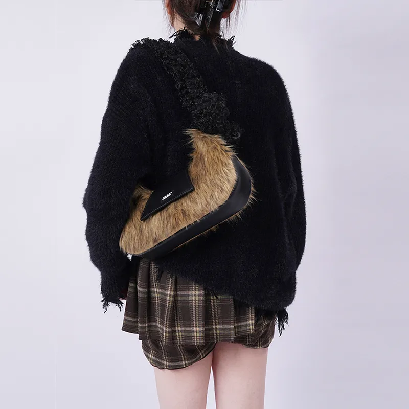 REBIRTH Shoulder Bags Bun Head-4