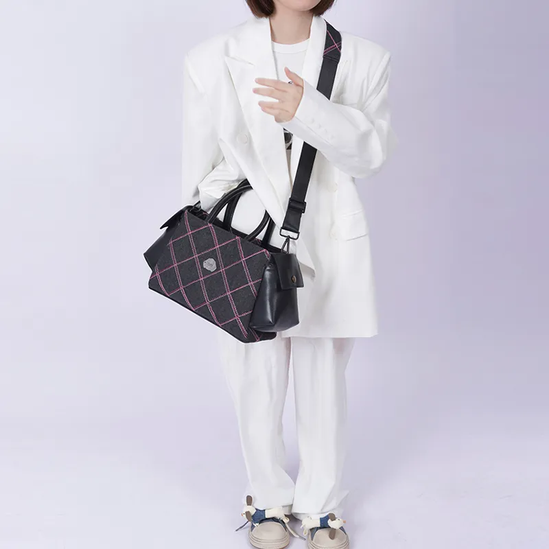 REBIRTH Clutches-4