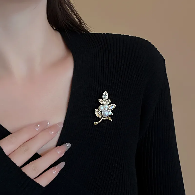 AGOVSKI Copper Alloy Brooches Women's-6