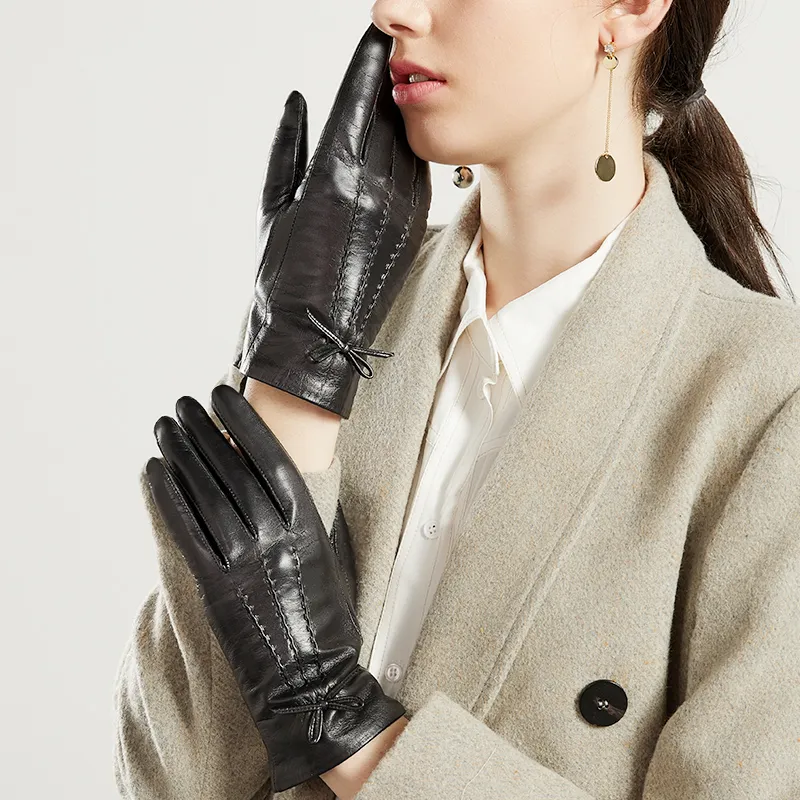 PIERRE CARDIN Sheepskin Warm Gloves Women's Black-2