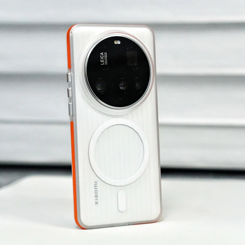 PENGKEXING PC Material Anti Slip Corrugated Magnetic Phone Cases Compatibility With Xiaomi 15 Ultra/14/13 Solid Color-5