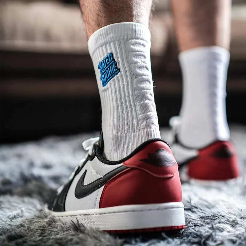OCDOPER Unisex Basketball Socks-1