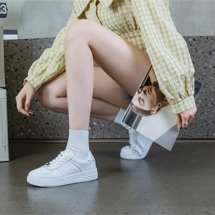 SOBB Low Top Skateboard Shoes Women's White-1