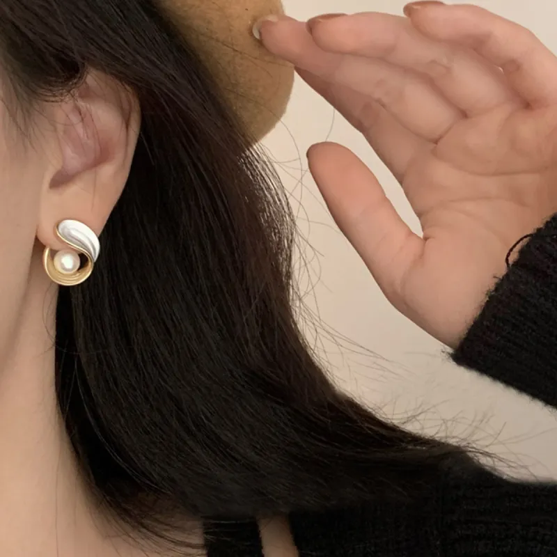 CHIMERA Plastic Earrings Women's-5