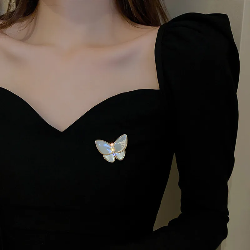 CHIMERA Brooches Women's-3