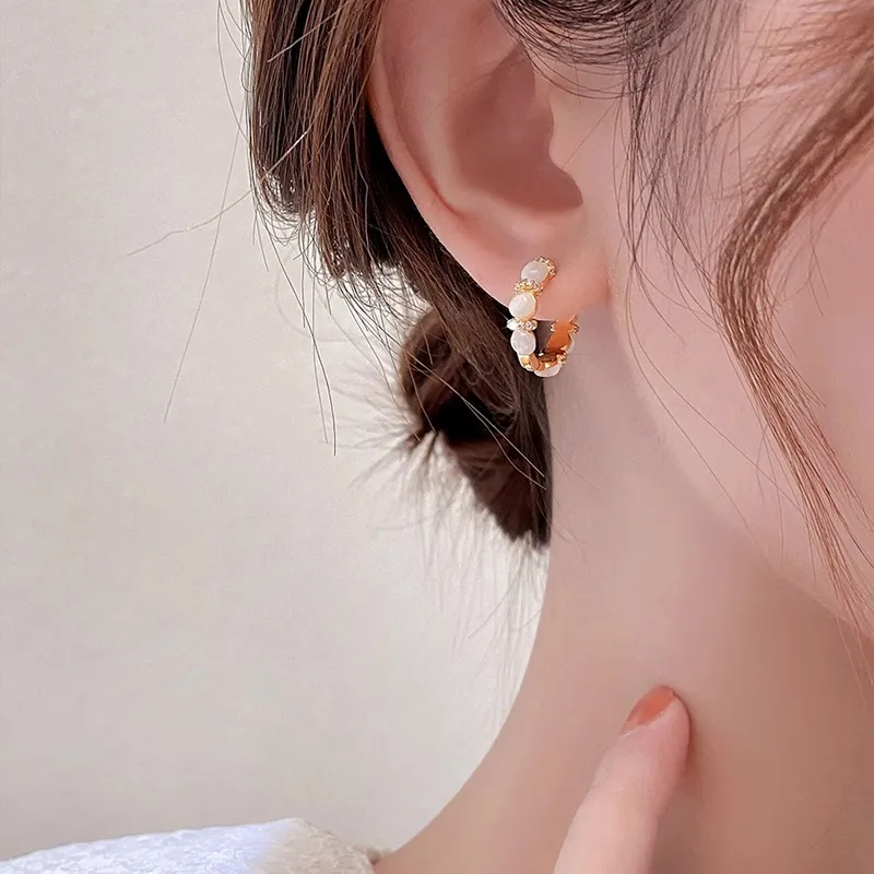 CHIMERA Glass Cat Eye Earrings Women's-4