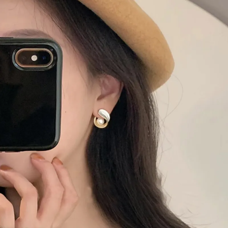 CHIMERA Plastic Earrings Women's-4