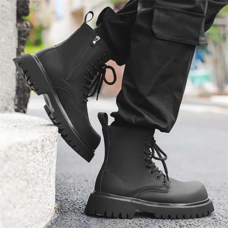 V05 Short Martin Boot Men's Black-5