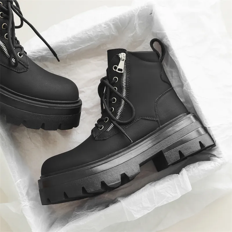 V05 Short Martin Boot Men's Black-3