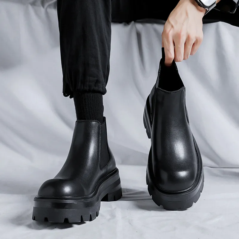 V05 Chelsea Boots Men Black-4
