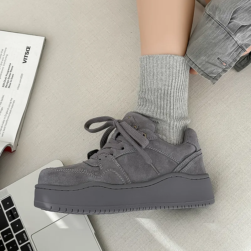 V05 Slip Resistant Height Increasing Low Top Skateboard Shoes Unisex-23