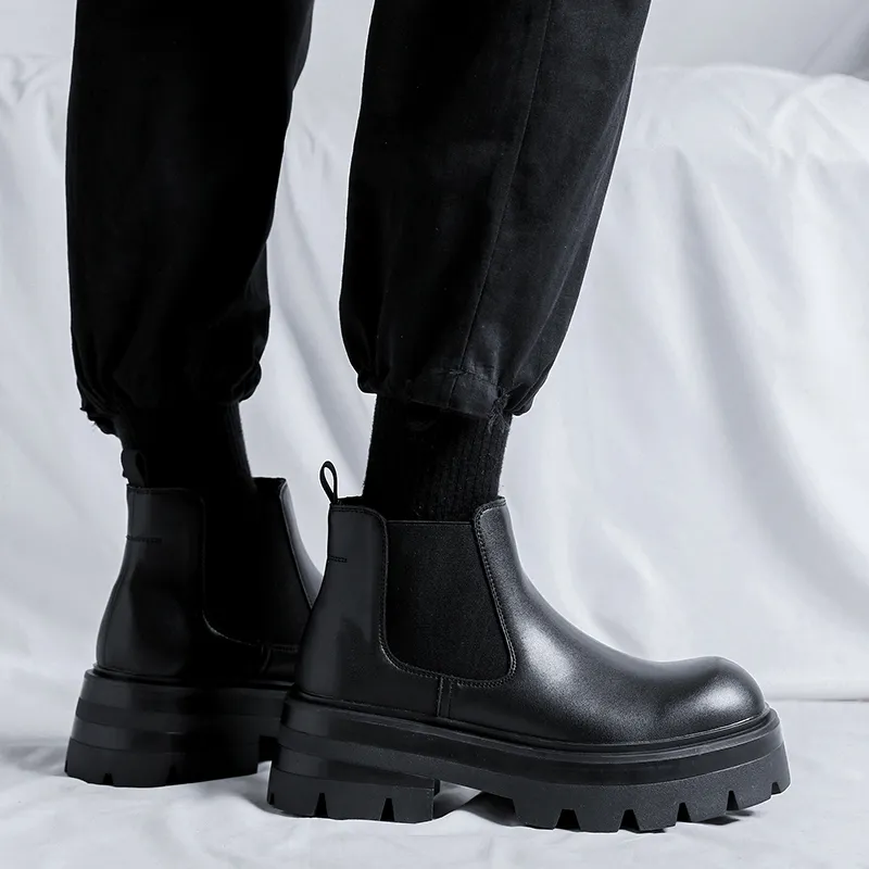 V05 Chelsea Boots Men Black-5