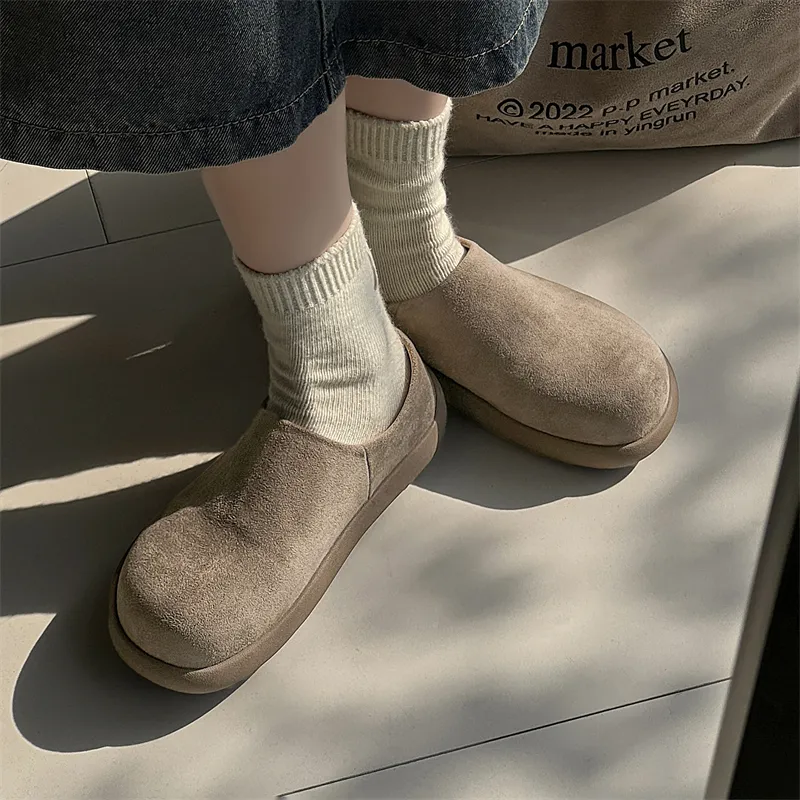 V05 Closed Toe Slippers Unisex-46