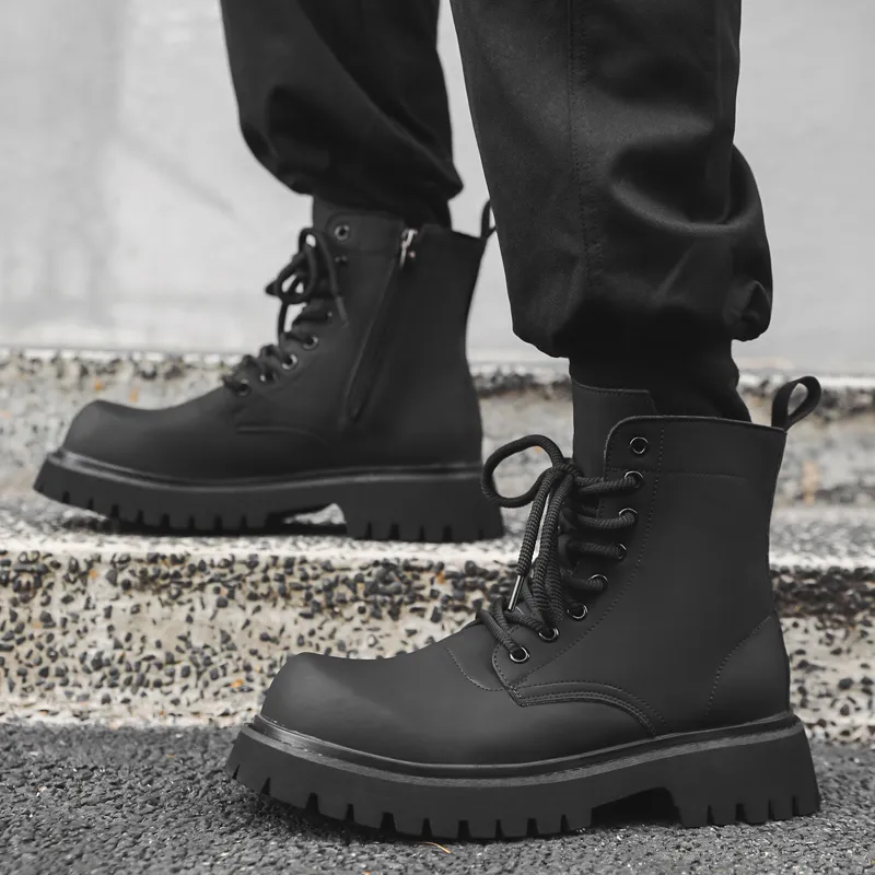 V05 Short Martin Boot Men's Black-2