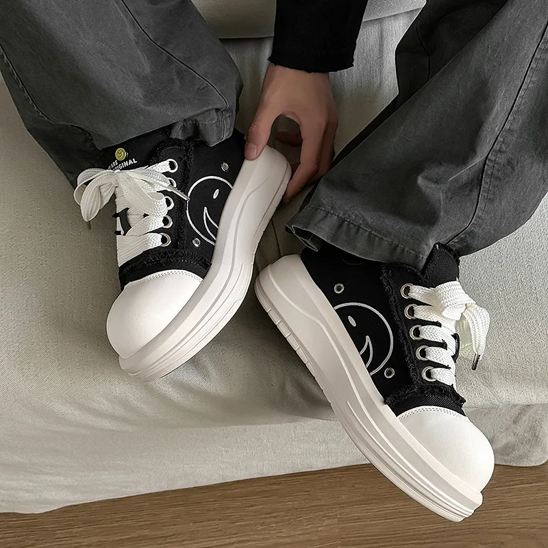 V05 Anti Slip Wear Resistant Low Top Skateboard Shoes Unisex-2