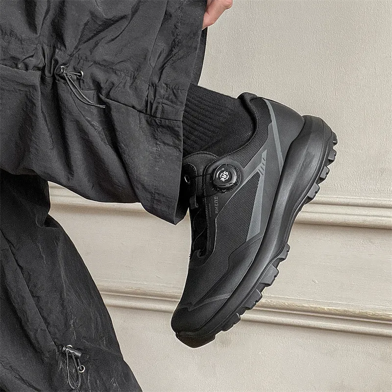 V05 Low Top Casual Shoes Men's Black-5