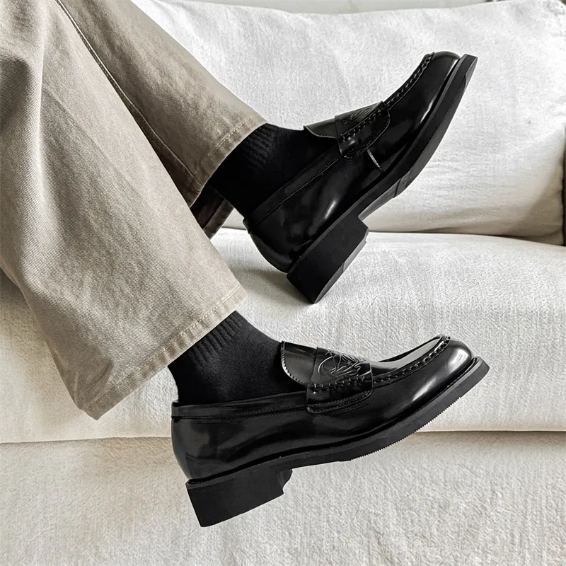 V05 Loafers Unisex-6