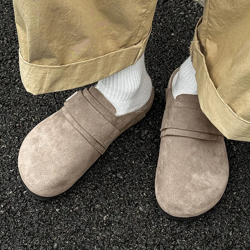 V05 Closed Toe Slippers Men-19