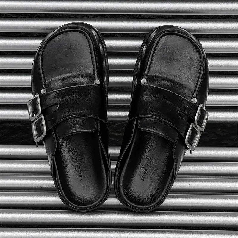 V05 Closed Toe Slippers Unisex Black-10
