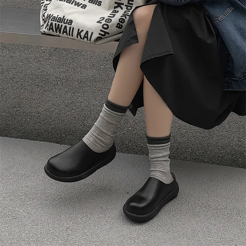 V05 Closed Toe Slippers Unisex-59