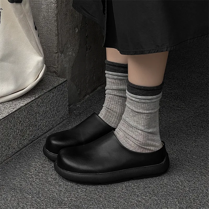 V05 Closed Toe Slippers Unisex-57
