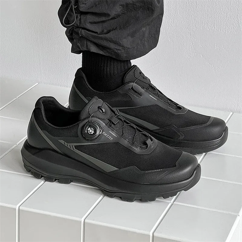 V05 Low Top Casual Shoes Men's Black-3