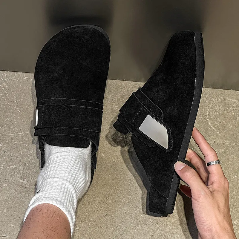 V05 Closed Toe Slippers Men-4