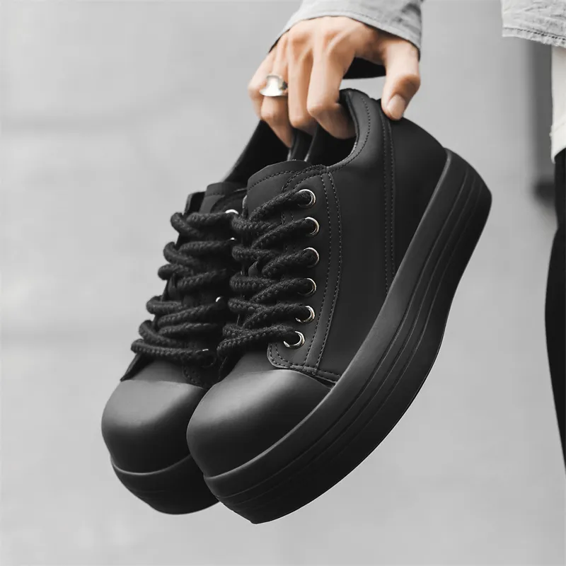 V05 Low Top Skateboard Shoes Men's Black-2