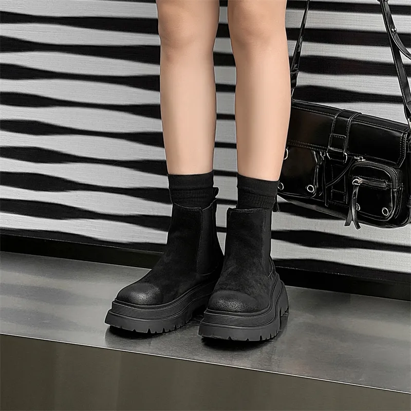 V05 Chelsea Boots Unisex-17