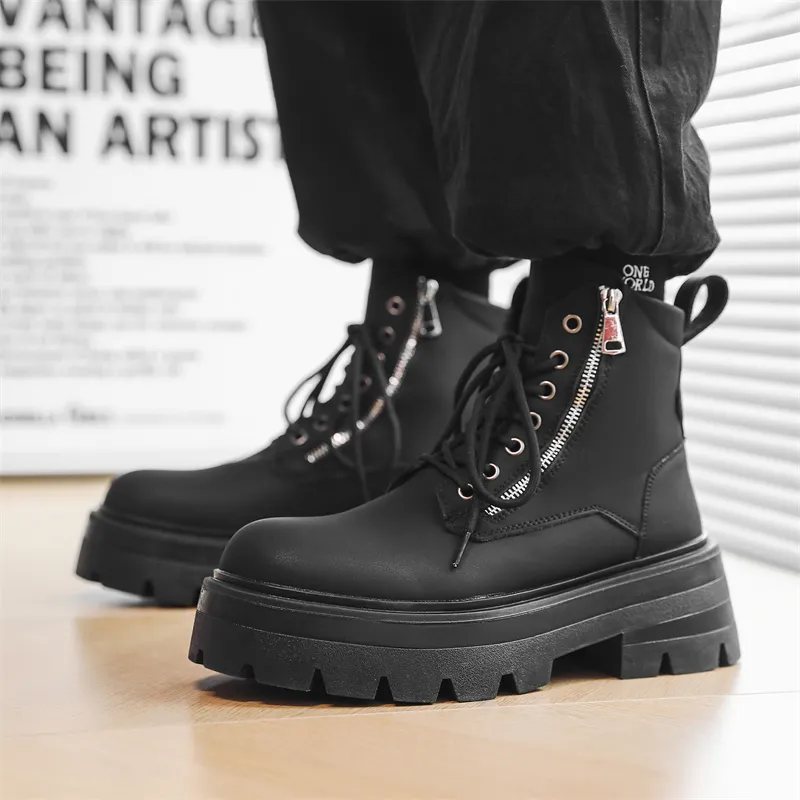 V05 Short Martin Boot Men's Black-5