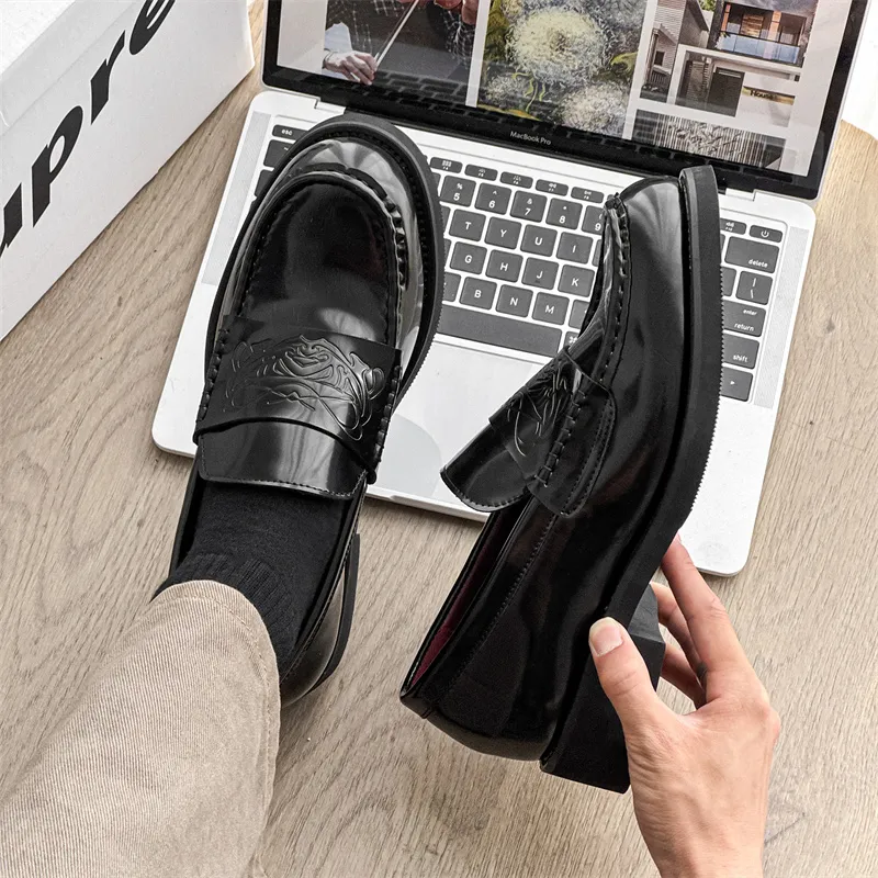V05 Loafers Unisex-2